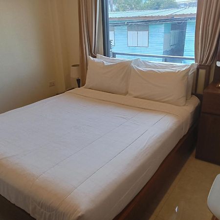 Suthep Home & Hostel Bangkok Extérieur photo
