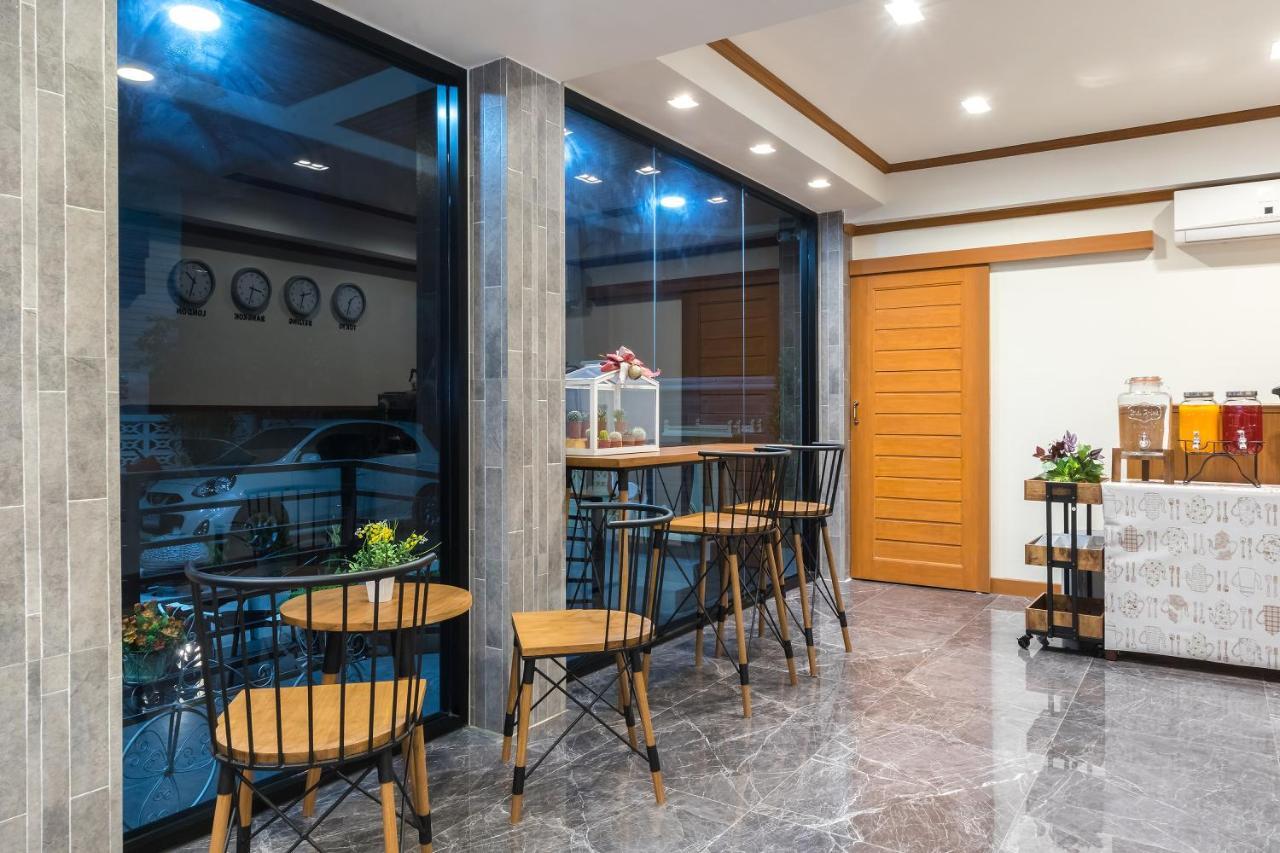 Suthep Home & Hostel Bangkok Extérieur photo
